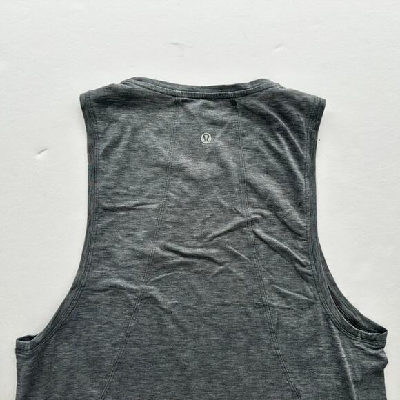 Lululemon Box It Out Tank Heathered Grey Size 6 Gym Muscle Tank Relaxed Fit - Picture 6 of 8